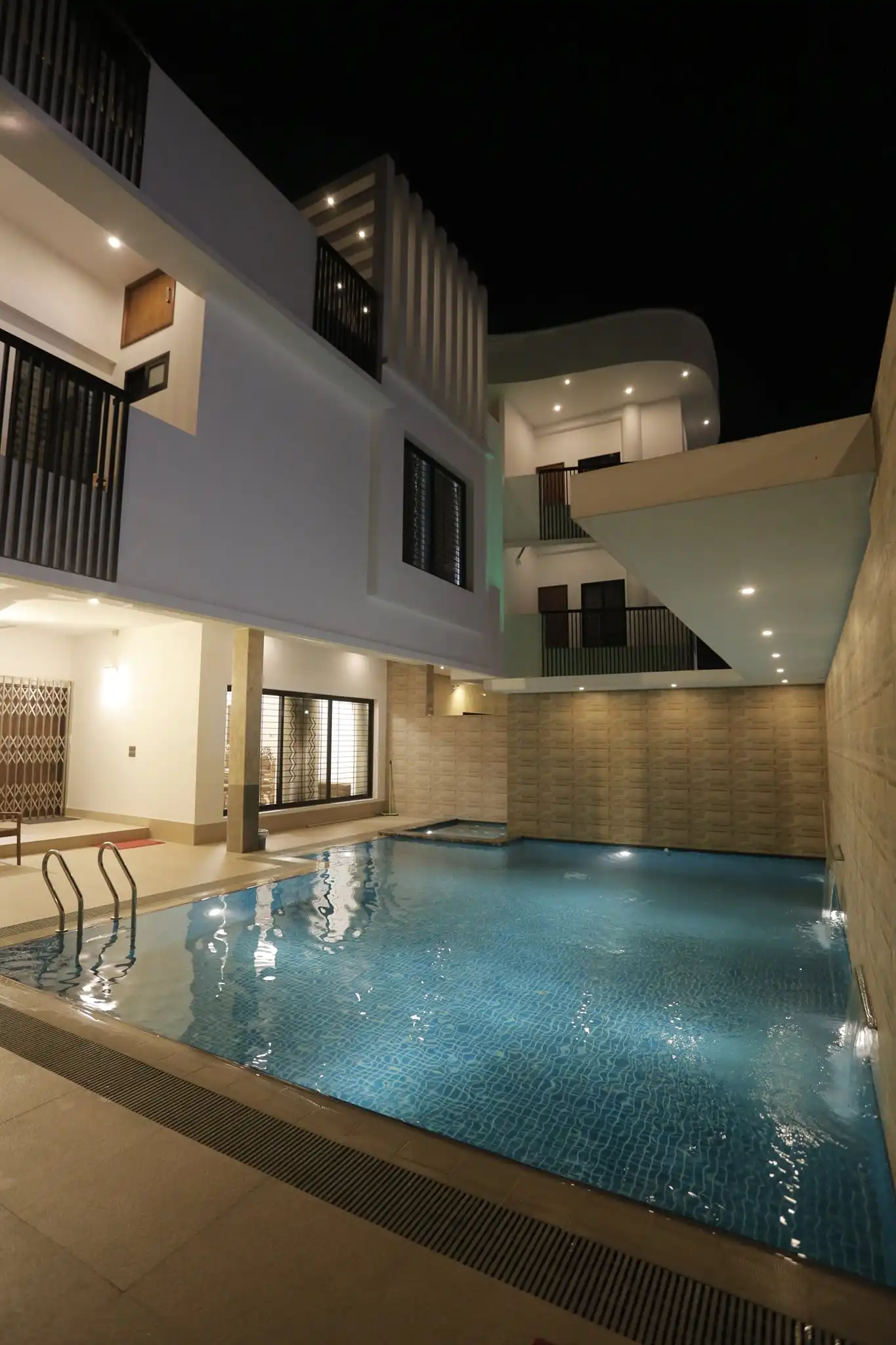 The Karter Mansion image 2